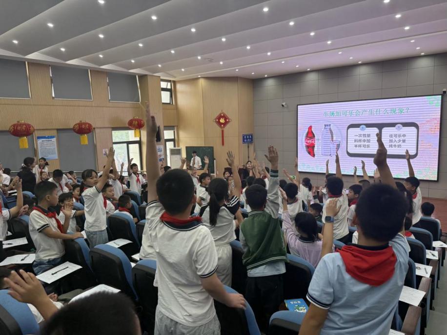 大手牽小手 南昌師范學(xué)院創(chuàng)新“紅色食育”大課堂，探索教育技術(shù)新路徑